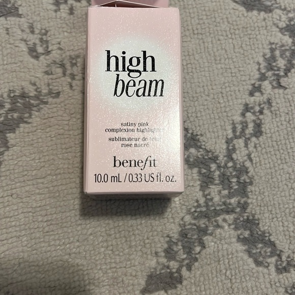 Benefit High Beam - Picture 1 of 2
